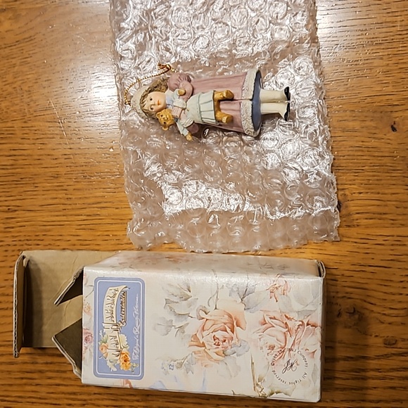 Jan Hagara ornament  - Winter/Aspen - Picture 2 of 2